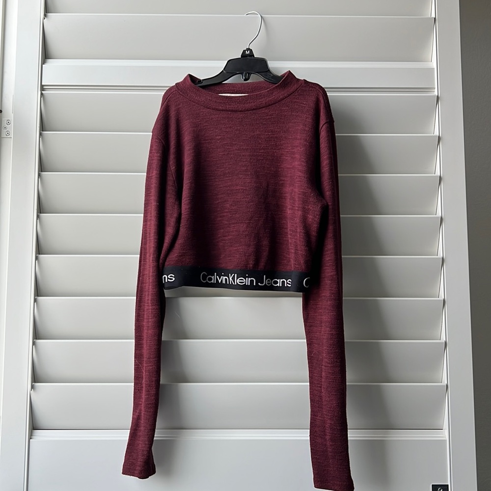Cropped Calvin Klein lounge top